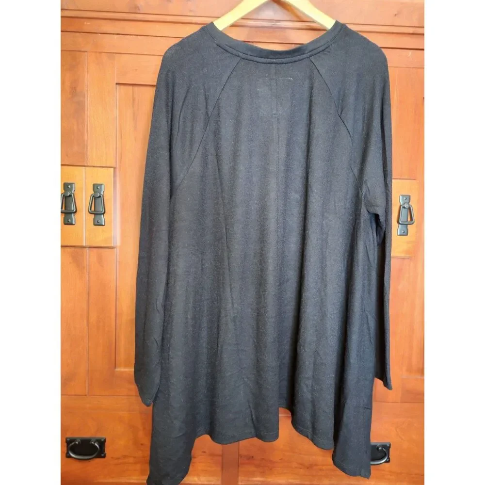 Peace Love World Asymmetric Black Tunic Long Sleeve Size 2X